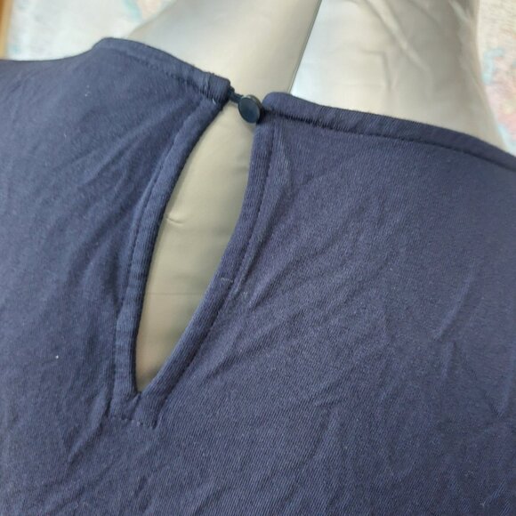 Camber & Grace Short Sleeved Top Navy Blue with Floral Pattern Women's M - Picture 6 of 8